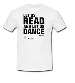 LET US READ | Männer-T-Shirt mit Voltaire-Zitat